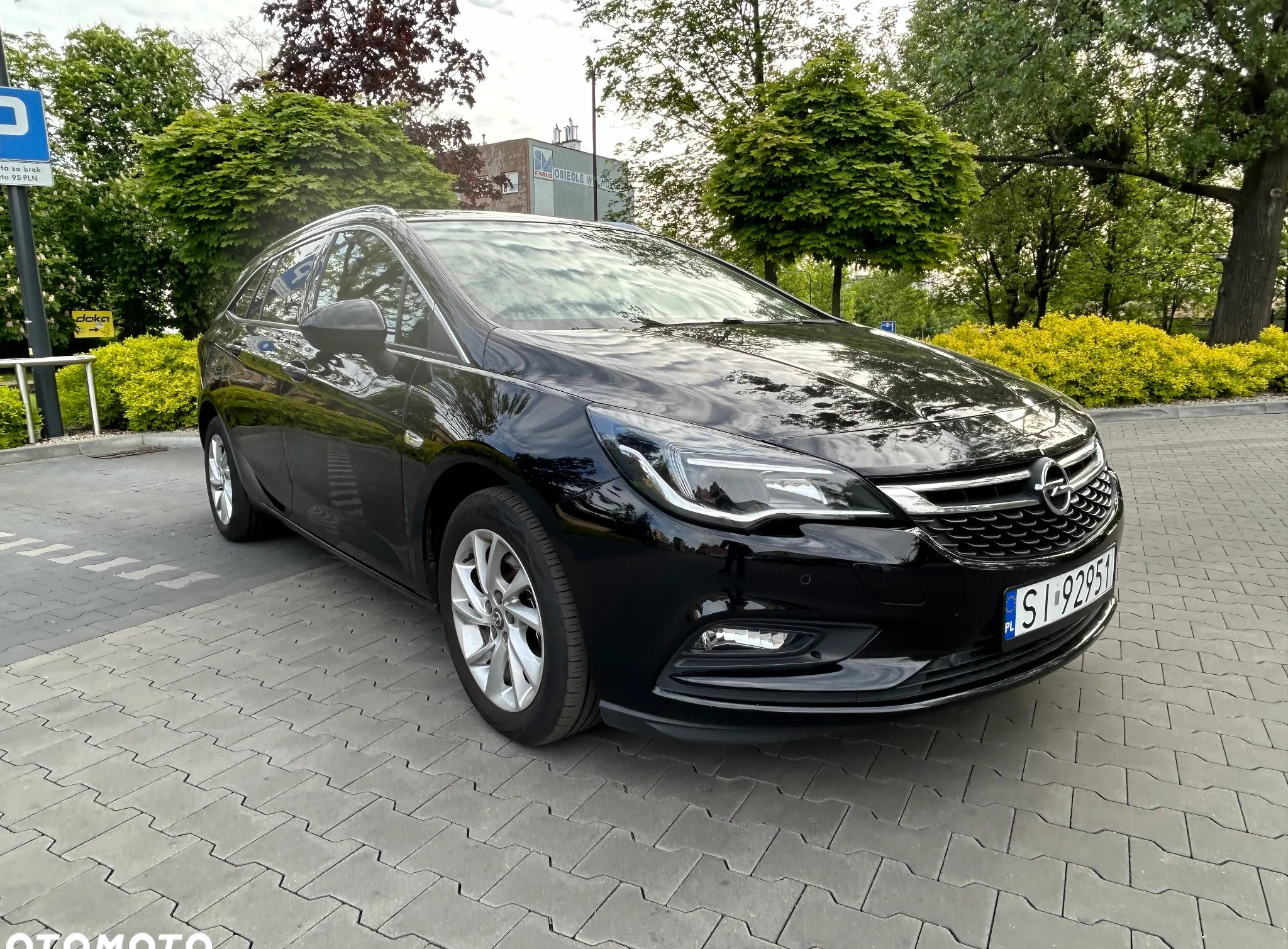 Opel Astra cena 51500 przebieg: 146383, rok produkcji 2018 z Koprzywnica małe 596